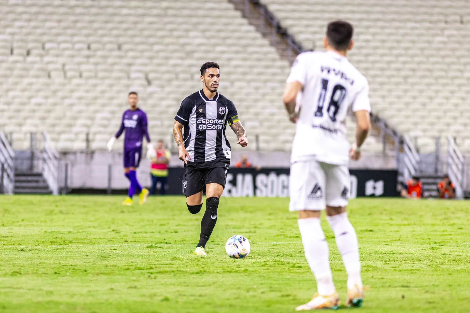 Ceará empata com o ABC na estreia e deixa pontos no Castelão