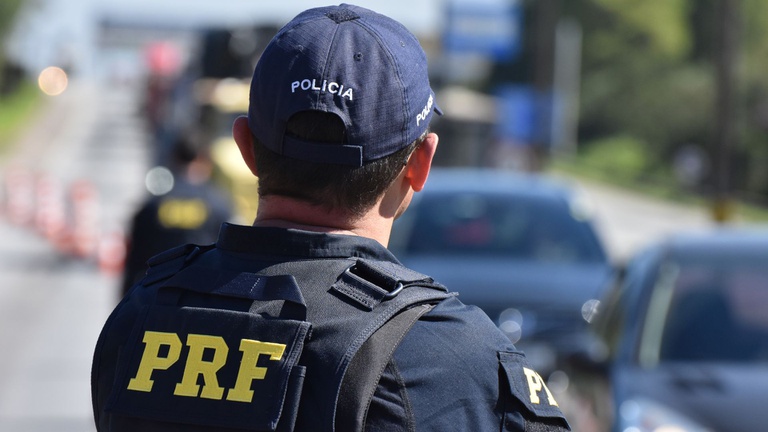 PRF intensifica fiscalização nas rodovias do Ceará durante a Semana Santa