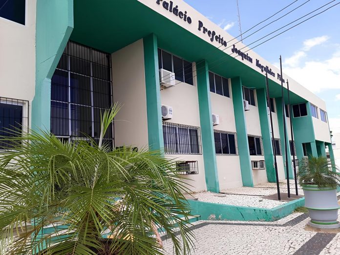 Prefeitura de Canindé decreta ponto facultativo e suspende expediente na Semana Santa